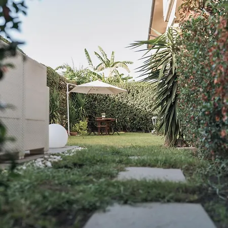 Holiday home Grey's